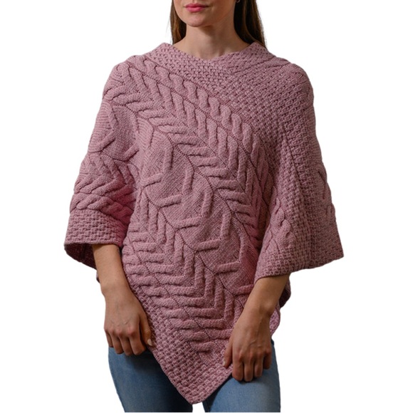 Aran Sweater Market Merino Wool Super Soft Cable Stitch Cape Winter Rose Pink - Picture 1 of 4
